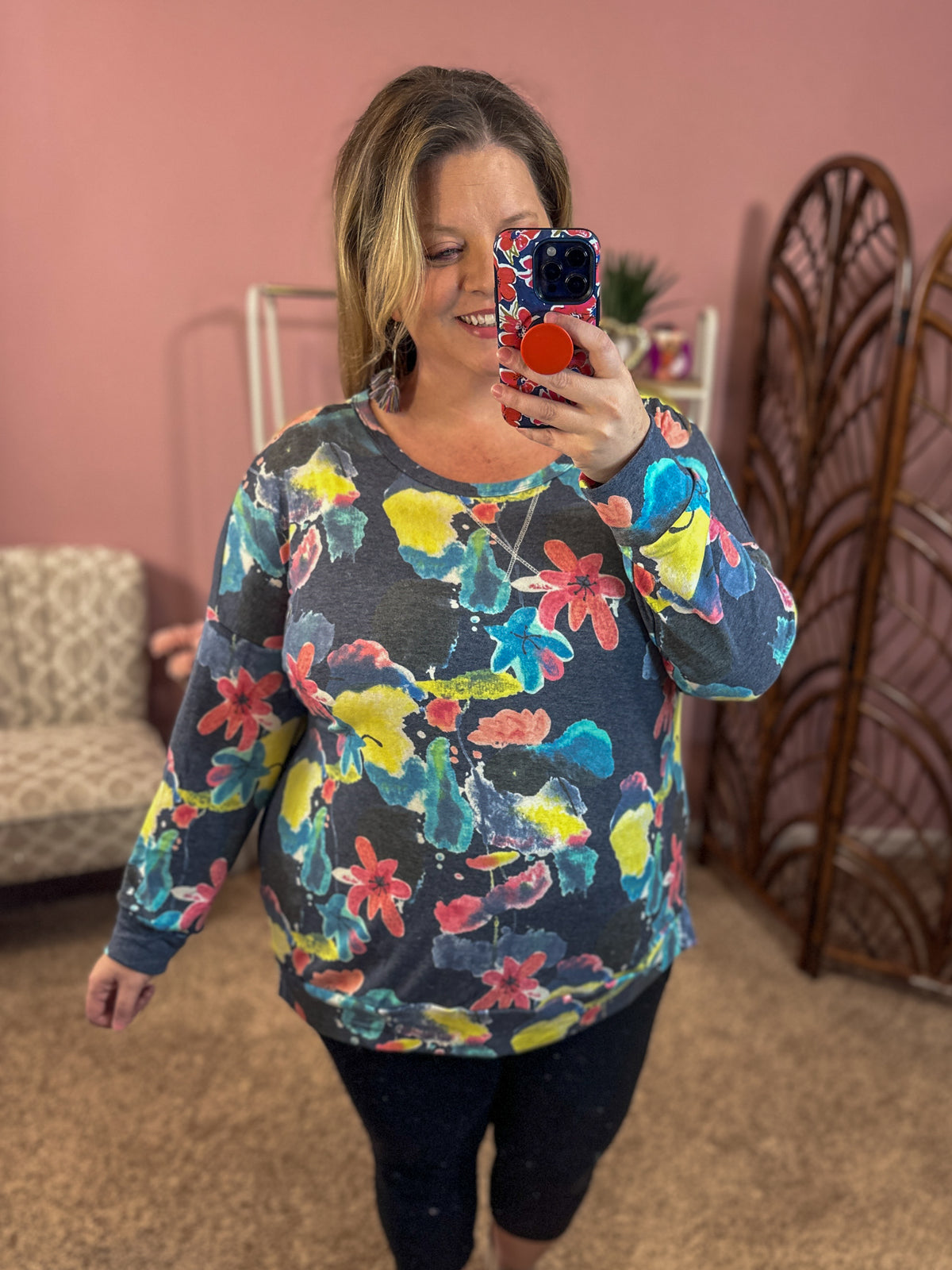 Take Me to the Weekend Pullover - Navy Floral