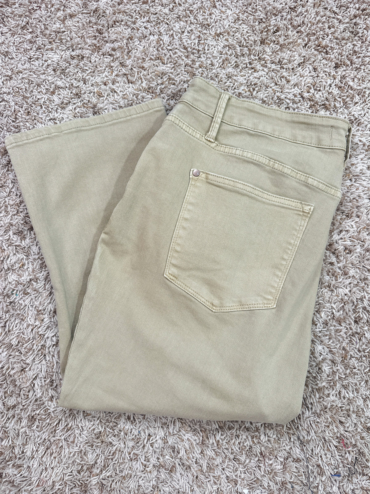 Right on Target Khaki Capris - Judy Blue